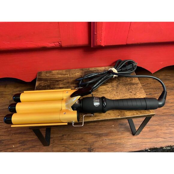 Alure Three Barrel Curling Iron Wand With LCD Temperature Display Used Once - Picture 1 of 3